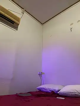 choclatepeaach online show from February 17, 11:42 am