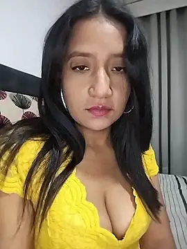cami victoria online show from June 9, 7:02 pm