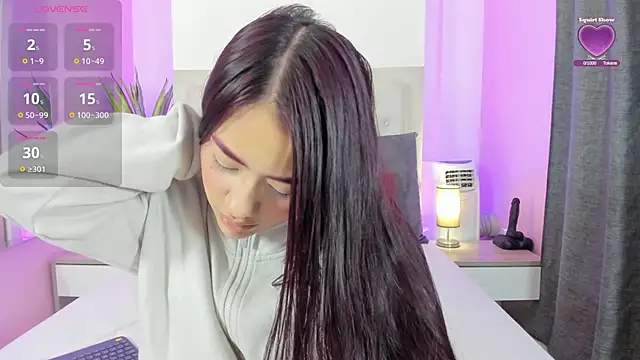 nicolle pierce online show from March 31, 10:04 am