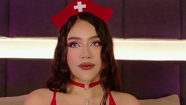 nicolle pierce online show from October 7, 5:50 pm