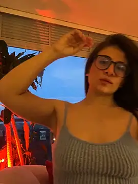 MariaIsabella8 online show from October 16, 10:45 pm