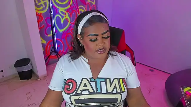 GEANNAROSE online show from January 15, 6:30 am