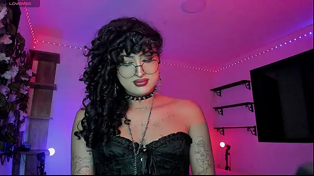 Heka Prudence online show from April 8, 3:52 am