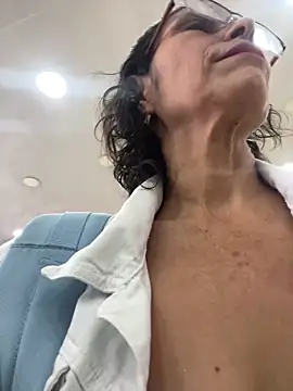 MireyaTorresGu online show from February 18, 6:18 pm