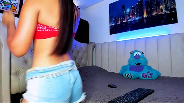 abigail smith18 online show from January 9, 8:24 pm