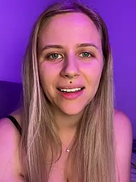 lunawolf21 online show from January 16, 7:48 am