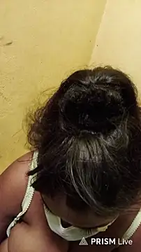 Tani baby online show from April 13, 8:20 pm