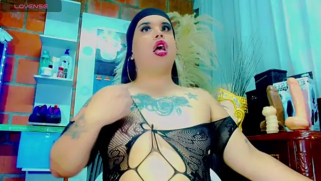 nauthyvalentina online show from February 13, 4:52 pm