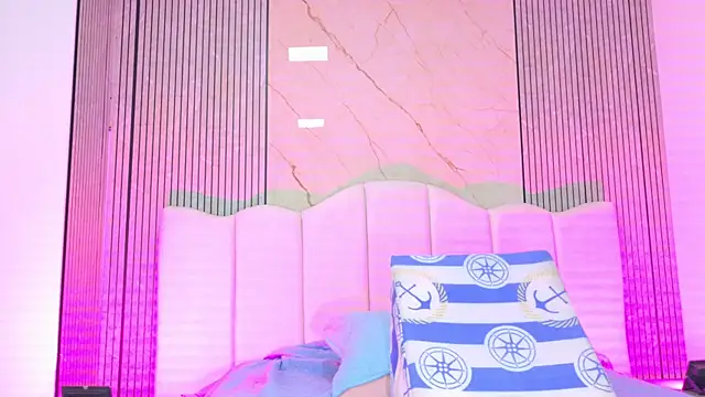 Sofia martiin online show from December 16, 3:23 am