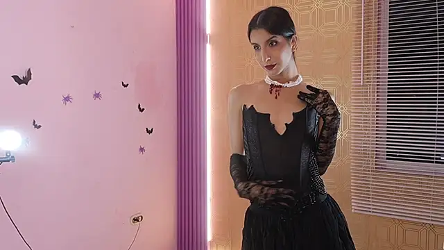 Bella19  online show from October 31, 9:41 pm