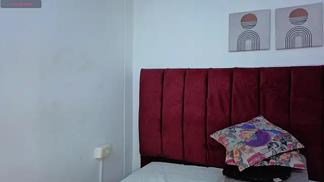 selena castillo online show from January 11, 1:27 pm