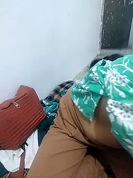 CuteMannaat online show from August 7, 7:26 am