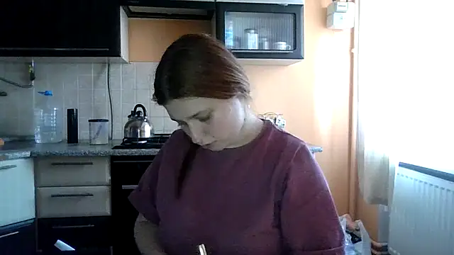 kila lo online show from February 14, 3:03 pm