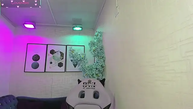 Theia moon online show from April 6, 12:39 pm