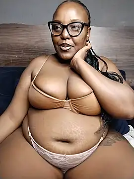 CHERRYYUMMY online show from April 14, 2:17 pm