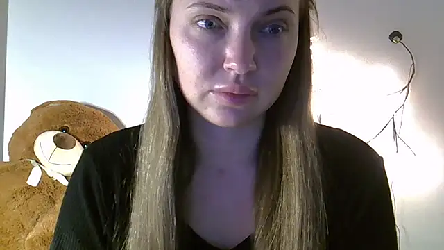 Lucky Anna online show from March 31, 7:14 pm