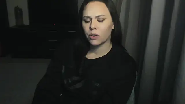 MollyCheiz online show from March 4, 8:04 pm