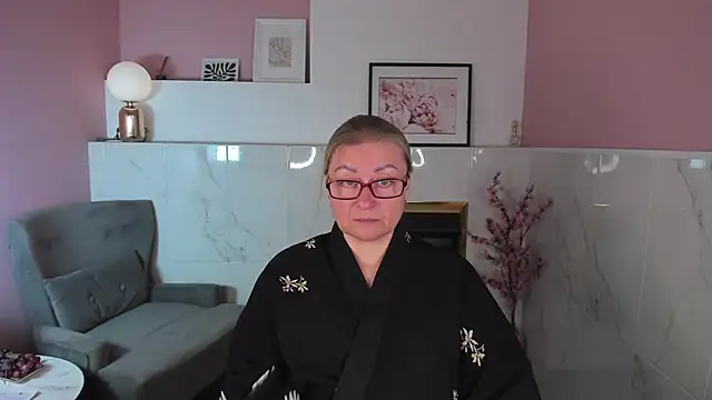 AlexandraKind online show from September 28, 1:49 pm