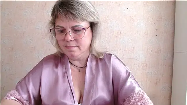 sweetsunset11 online show from June 26, 3:46 pm