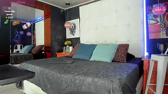 Pandora Rey2 online show from September 17, 2:26 pm