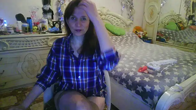 Debra Phoenix online show from May 30, 11:32 pm