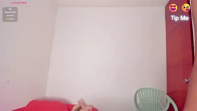 Zoey Donovan online show from October 15, 8:33 pm