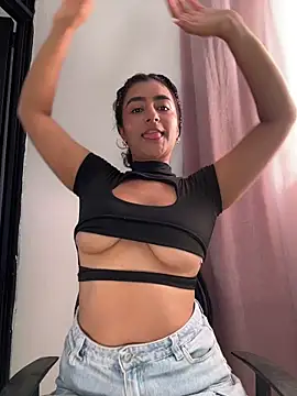 Lady Rey online show from April 11, 9:18 pm