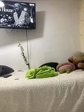 Leyna Kenet online show from October 24, 2:46 pm