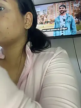 Leyna Kenet online show from February 26, 2:43 am