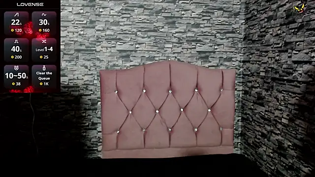 sofi bronw online show from February 19, 10:48 am