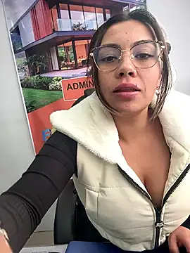 LIZ-06  online show from January 6, 7:17 pm