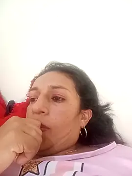 yaz guzman online show from September 14, 9:56 pm