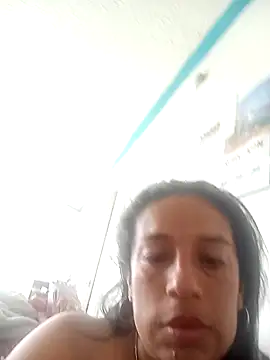 yaz guzman online show from February 8, 6:00 pm