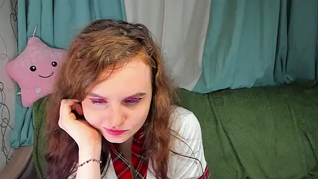 AmA lia  online show from November 12, 1:42 pm