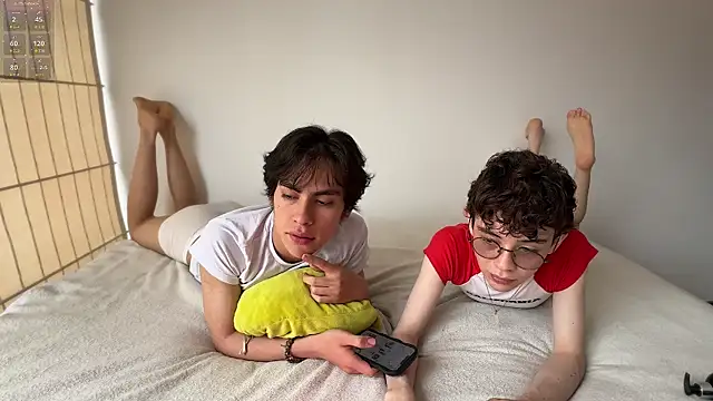 mapleg online show from October 12, 5:26 pm