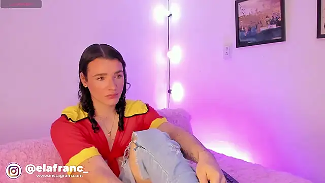 elafranco  online show from February 12, 4:36 am