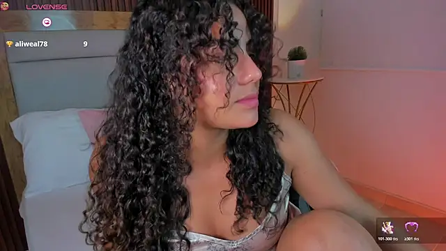 yaya23x online show from February 9, 7:38 pm