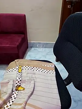 Olivia3 online show from November 5, 9:20 pm