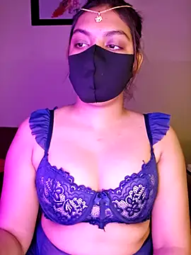 Olivia3 online show from October 30, 9:05 pm