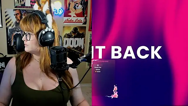 HannahCastle96 online show from July 28, 2:31 am