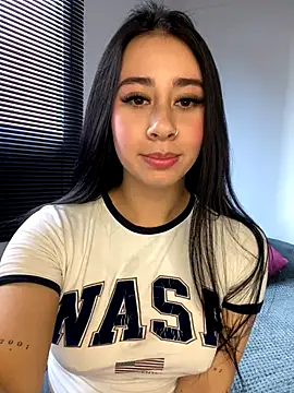 Zoee t online show from October 14, 9:39 pm