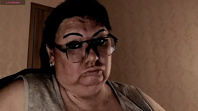 SexxyDreams1 online show from March 26, 1:08 am