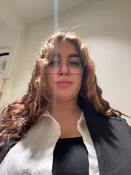 VikiDemini online show from February 25, 2:59 pm