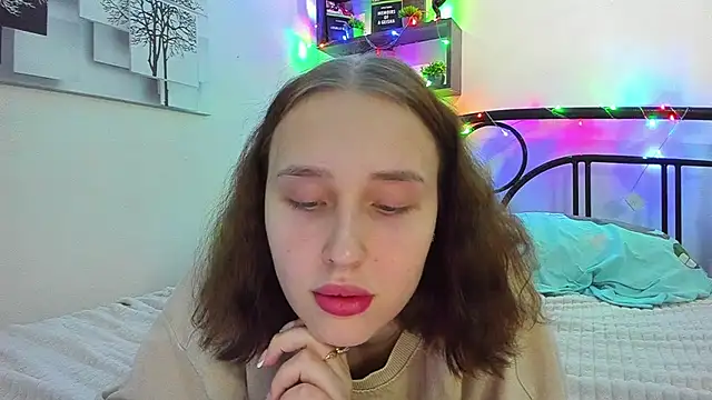 LinaTruly online show from March 26, 10:22 pm