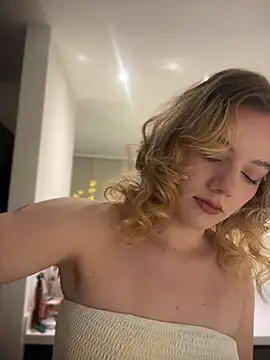NicoleCut online show from May 31, 8:53 am
