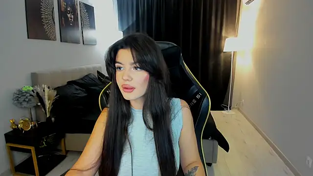 AlluringAriel online show from September 19, 11:31 am