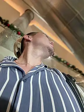 adam-rivera online show from January 16, 1:56 am