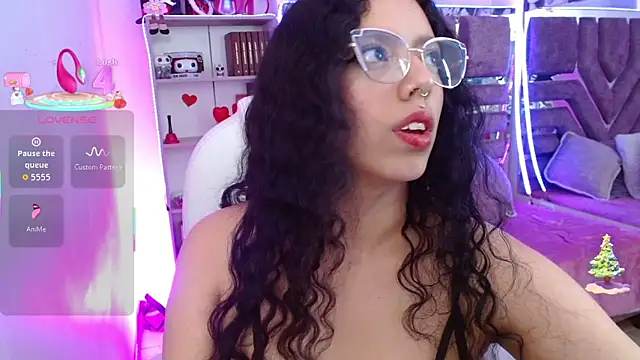 Aurora Brownn online show from December 23, 5:22 am