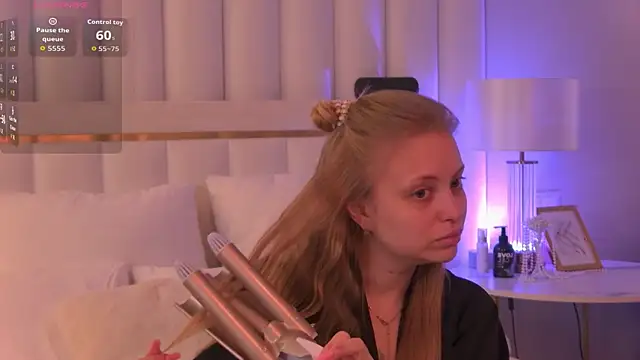 DorisHell online show from September 30, 3:01 am