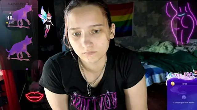 RachelPirce online show from June 20, 11:30 pm